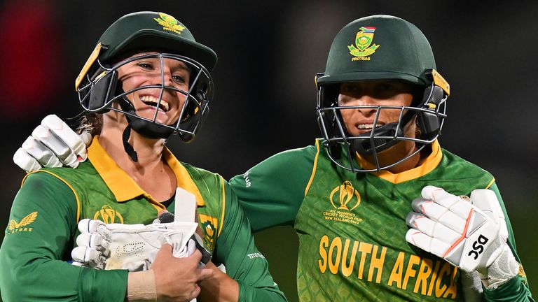 Shabnim Ismail and Mignon Du Preez of South Africa celebrate reaching the semi-finals